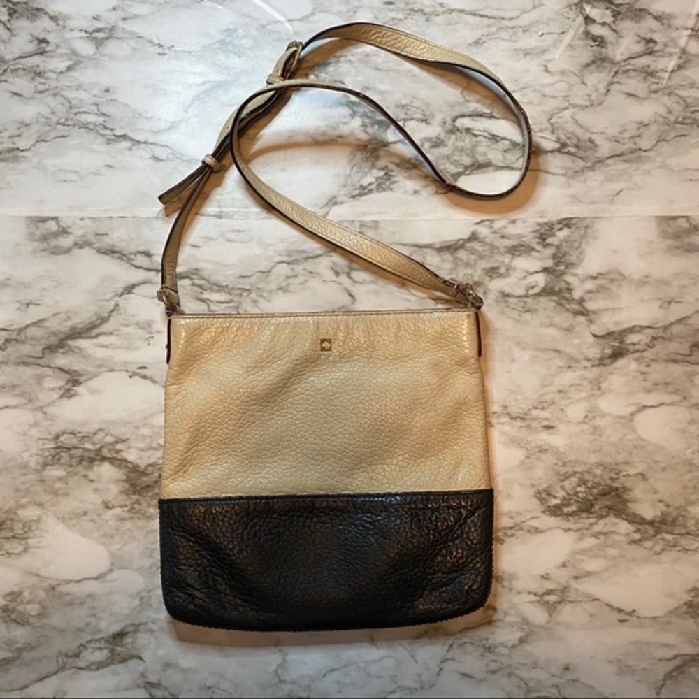 Kate Spade Two Tone Leather Crossbody Bag Cream Black Minimalist Everyday Purse